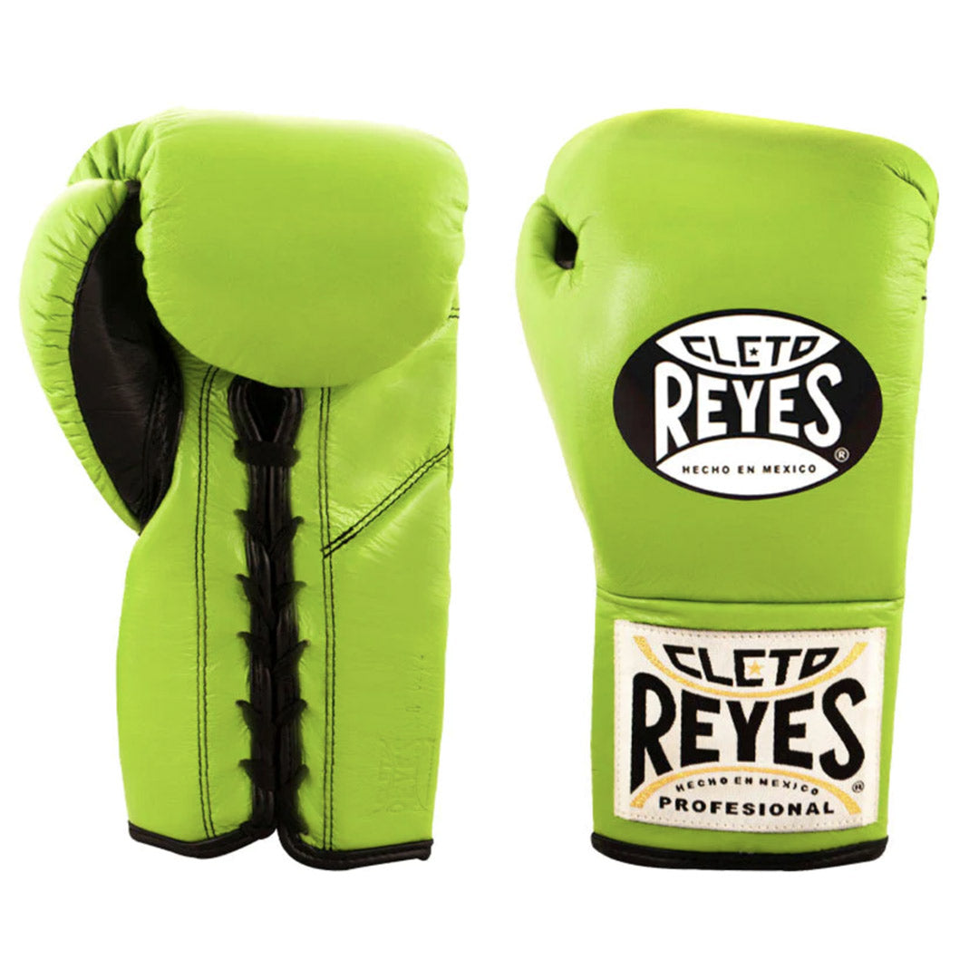 Cleto reyes deals boxing gloves